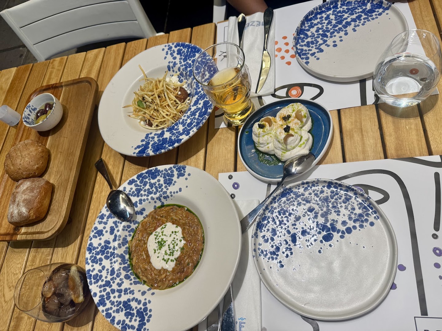 MEZE experience: appetizing food presentation and atmosphere