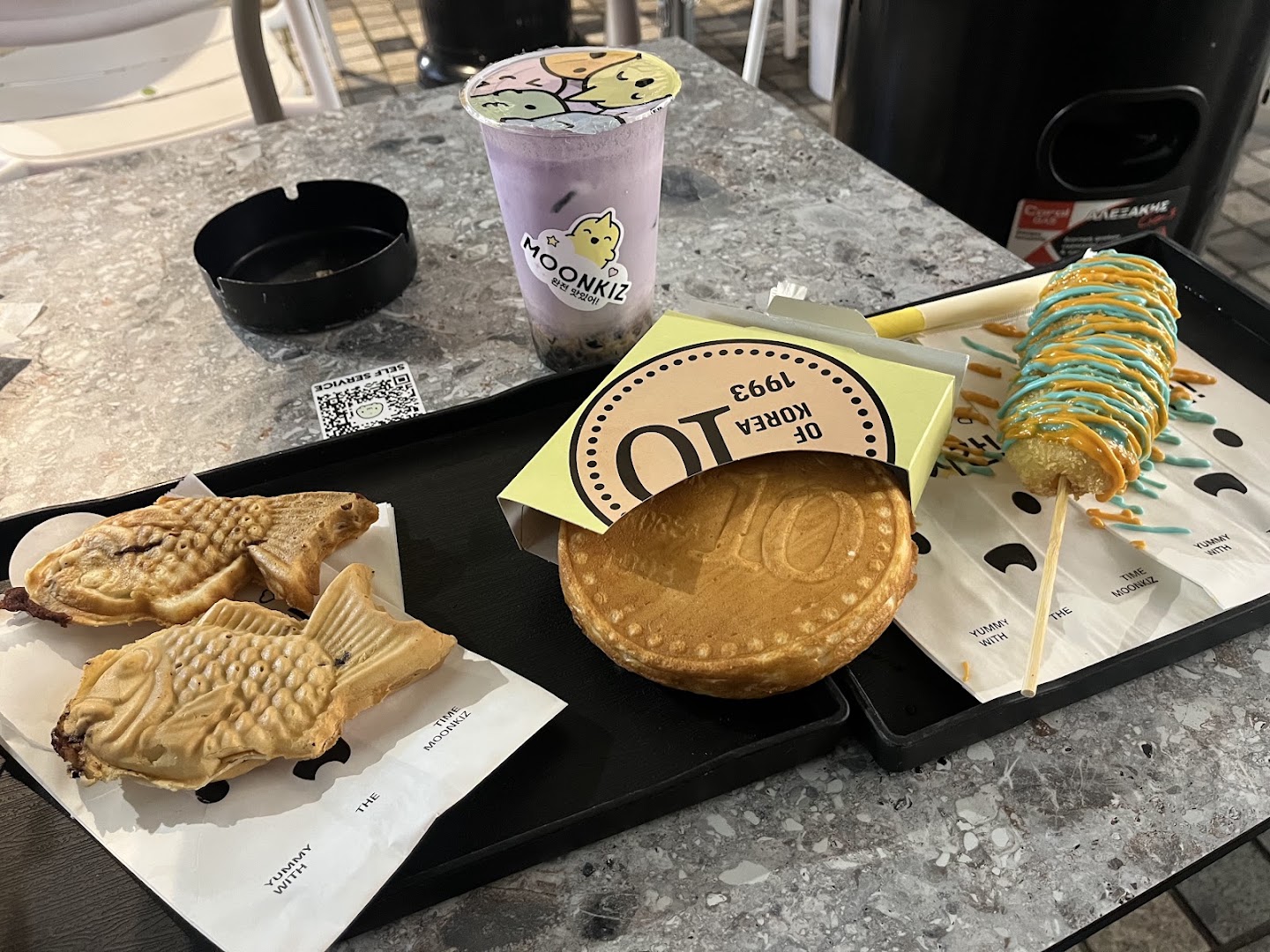 Moonkiz: appetizing photo of venue offerings