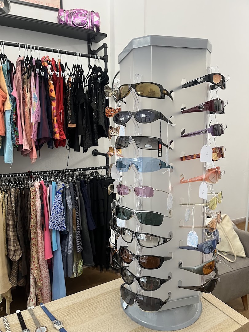 RetrosSecret: clear display of shop products