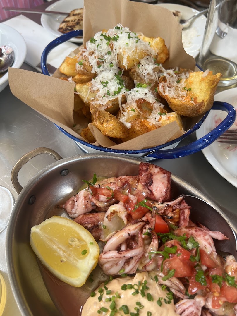 Xaroumenes Sardeles: appetizing, high-quality food photography