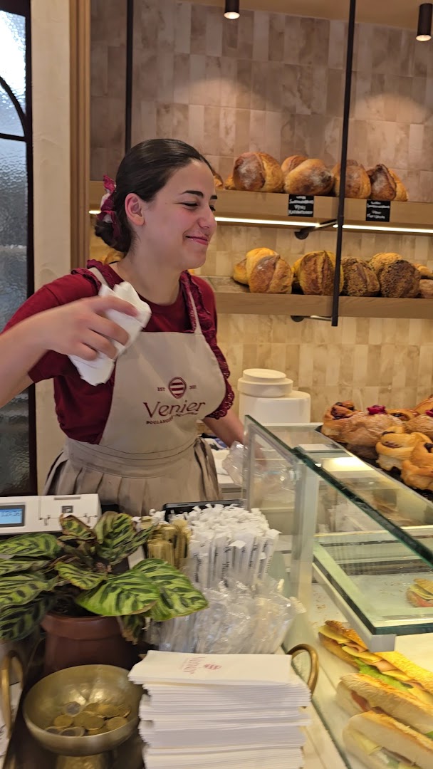 Venier Boulangerie: professional photo of friendly staff