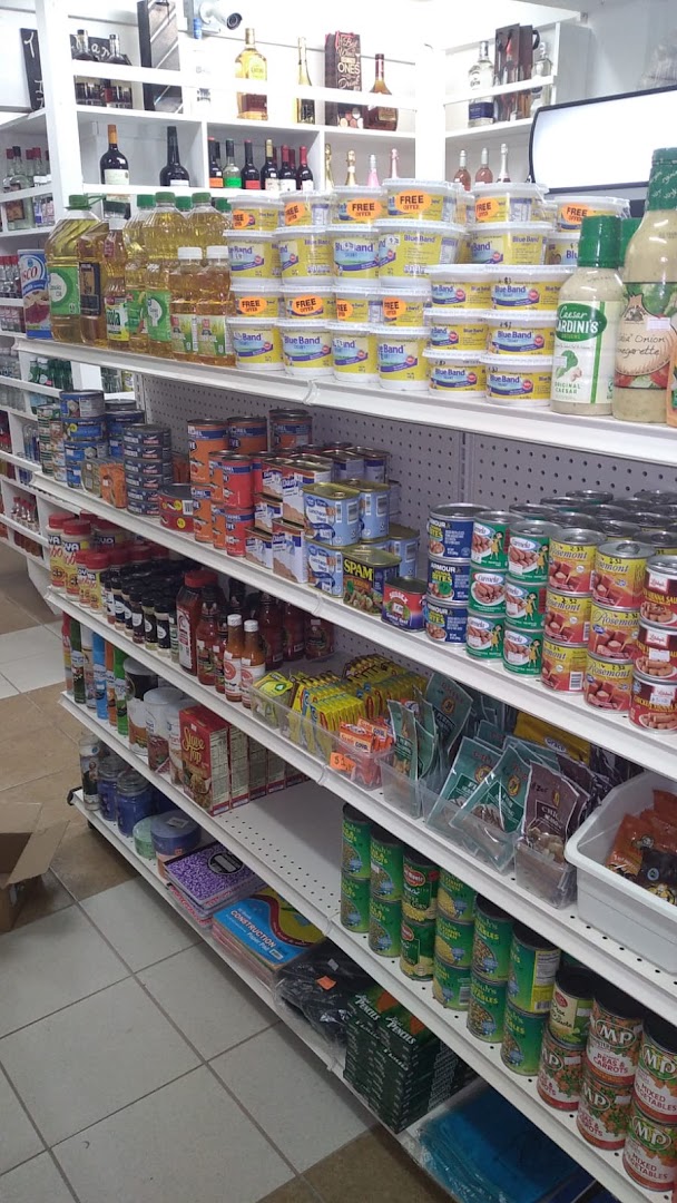 Groceries R Us: clear display of shop products