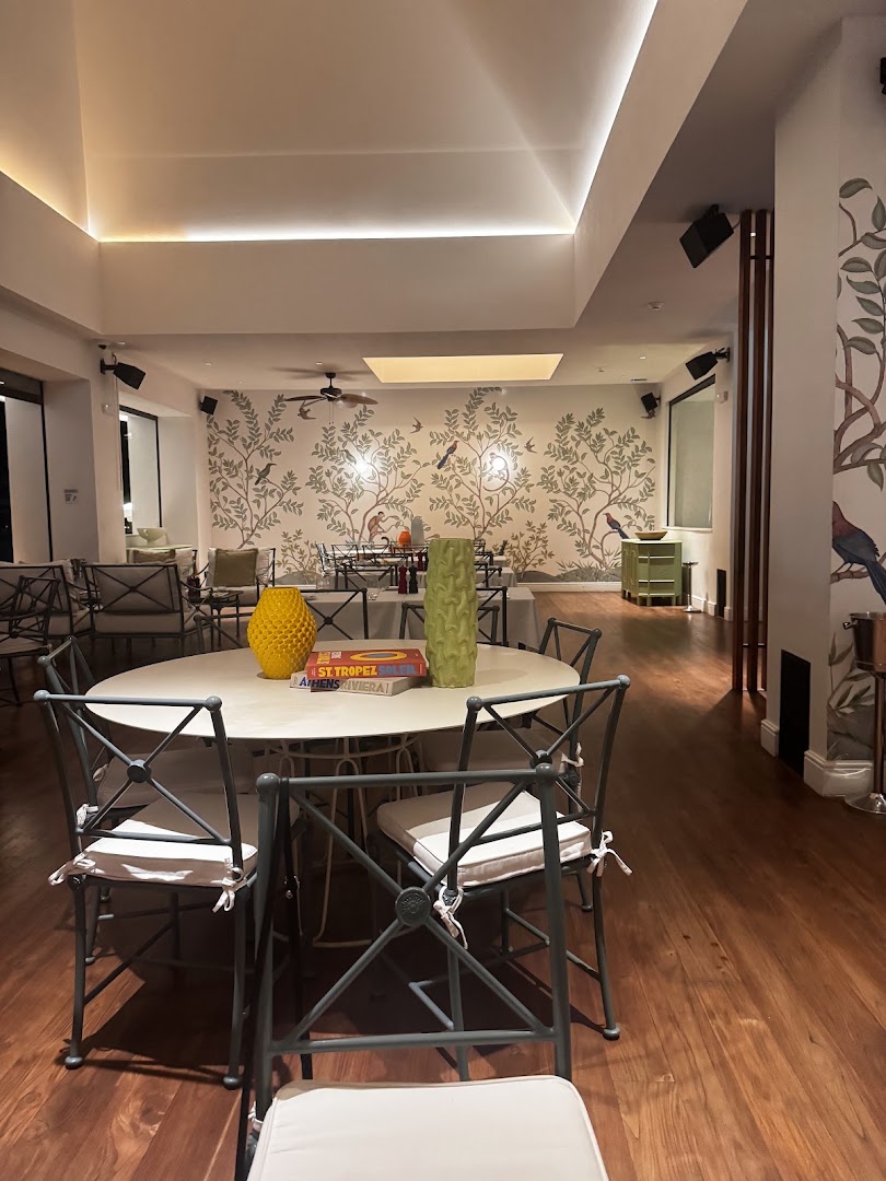 Chez Louis: attractive, well-lit restaurant interior