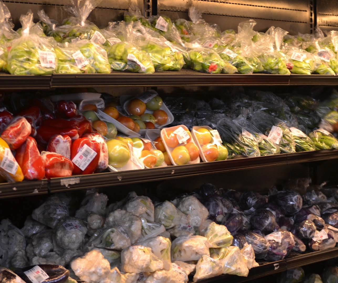 Market Square: clear display of fresh produce