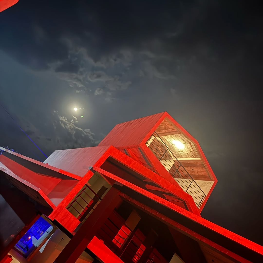 The Spaceship Restaurant and Bar: striking exterior night shot