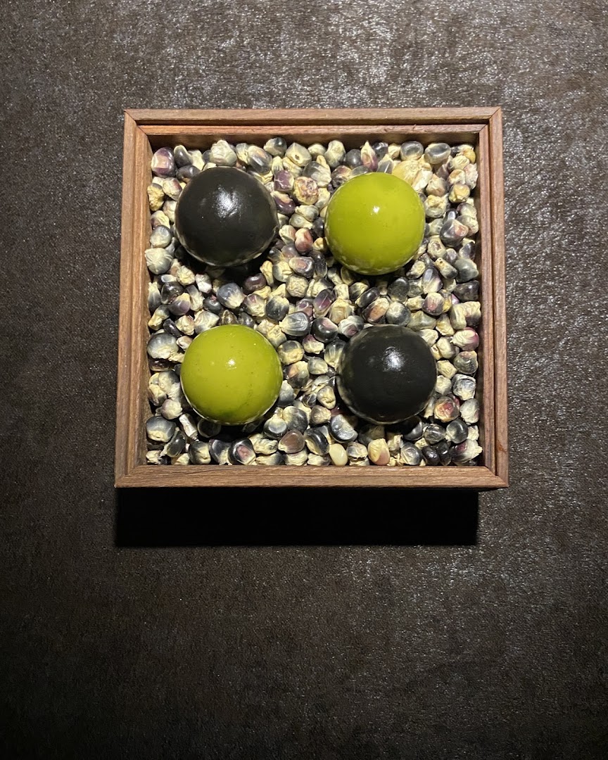 Flor de Lis: high quality food presentation photo