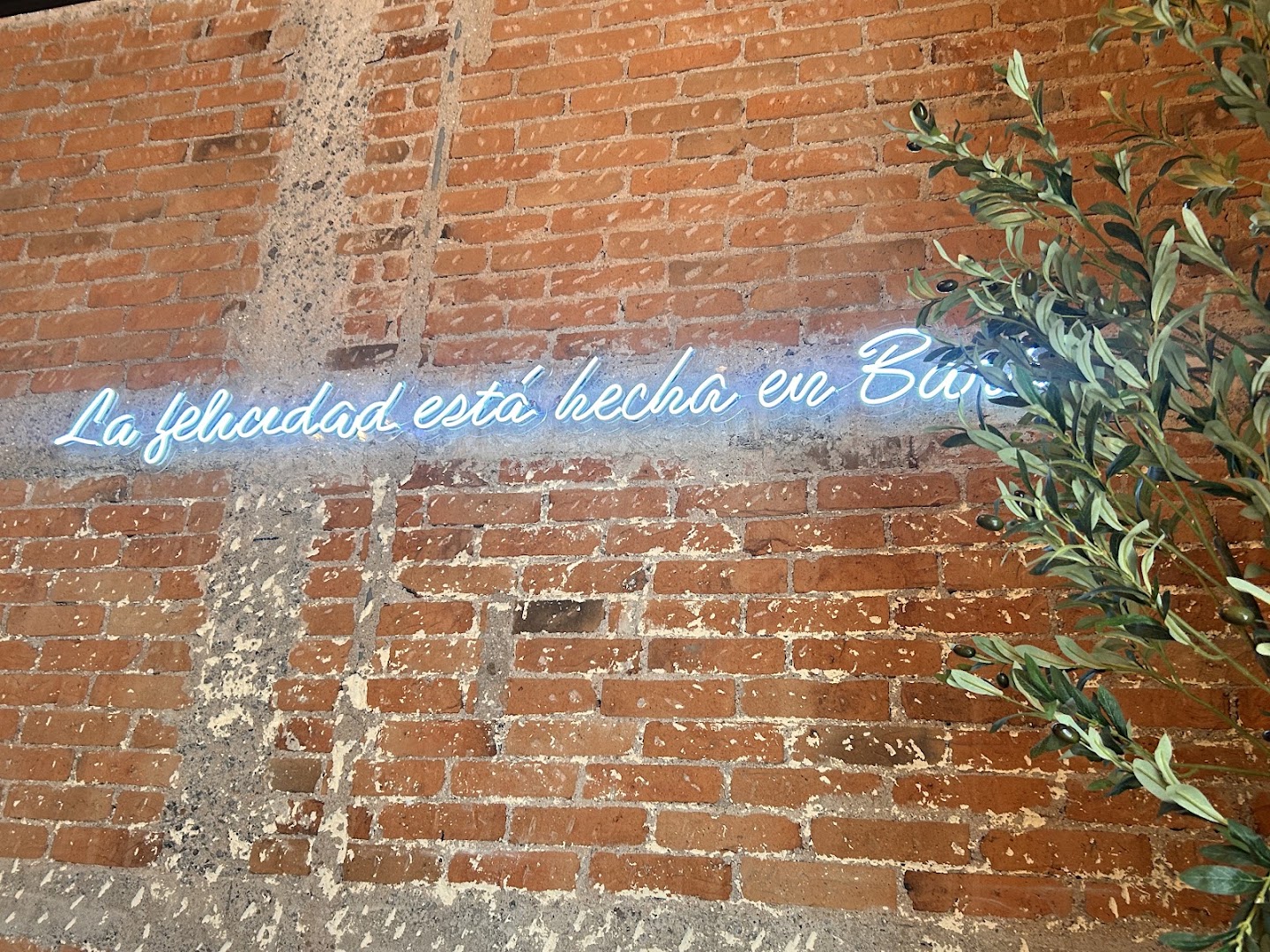 Baró: attractive interior shop atmosphere
