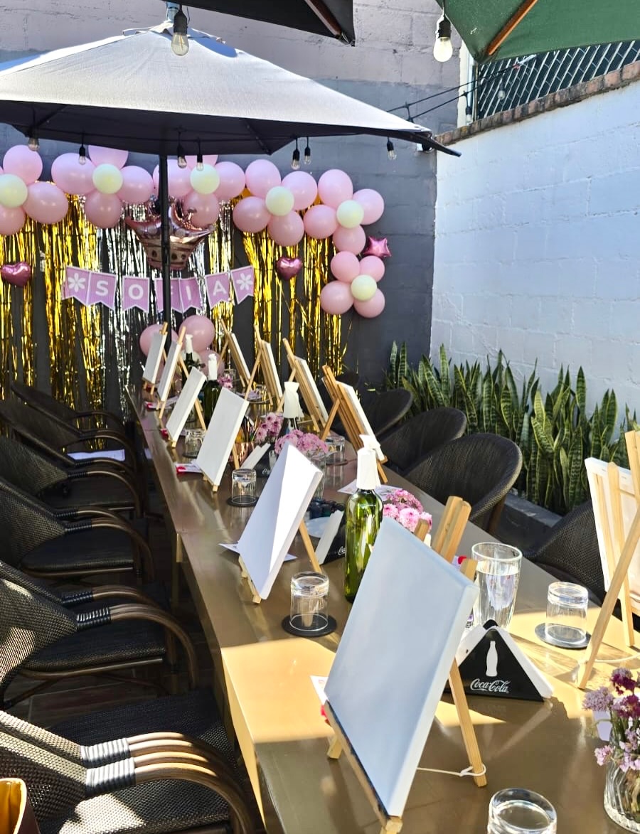 Negroni 57: venue atmosphere and event