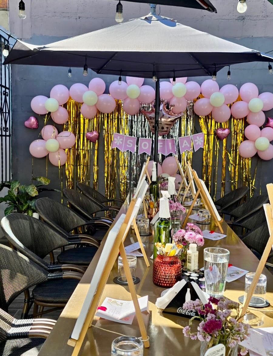 Negroni 57: inviting restaurant event setup