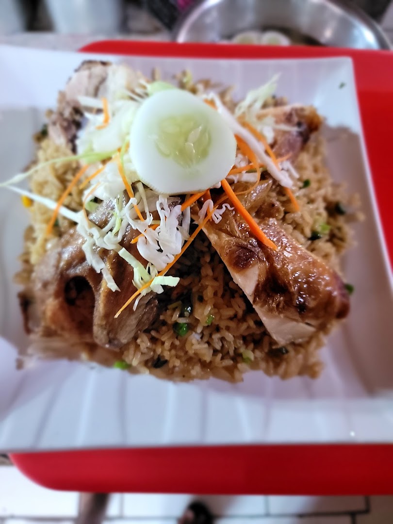Golden City Chinese Restaurant: appetizing photo of restaurant food