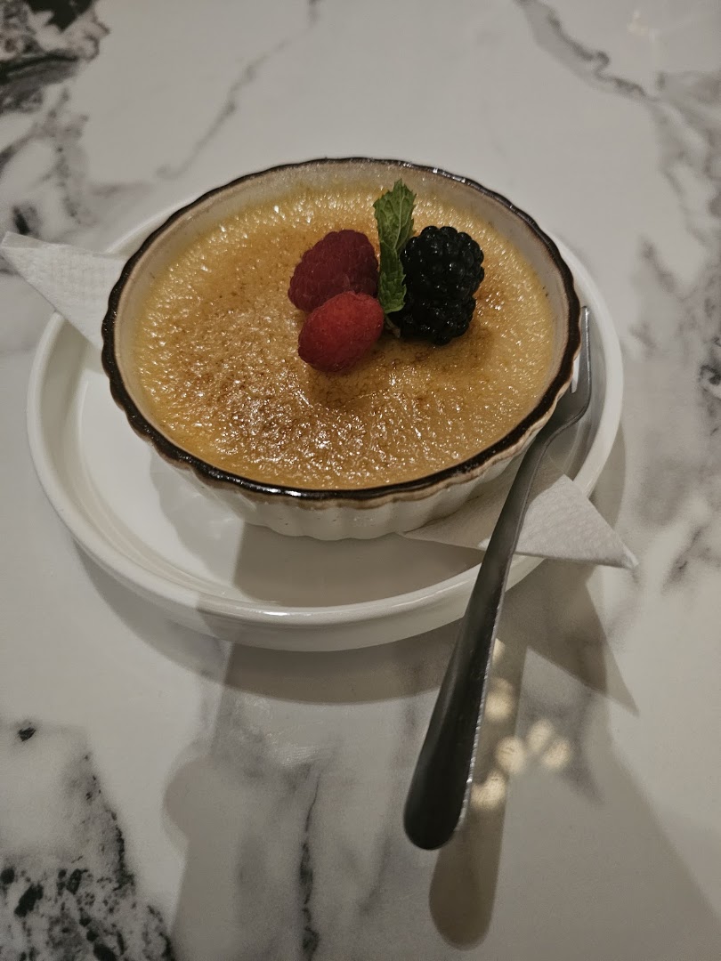 Champoreau: appetizing photo of dessert dish
