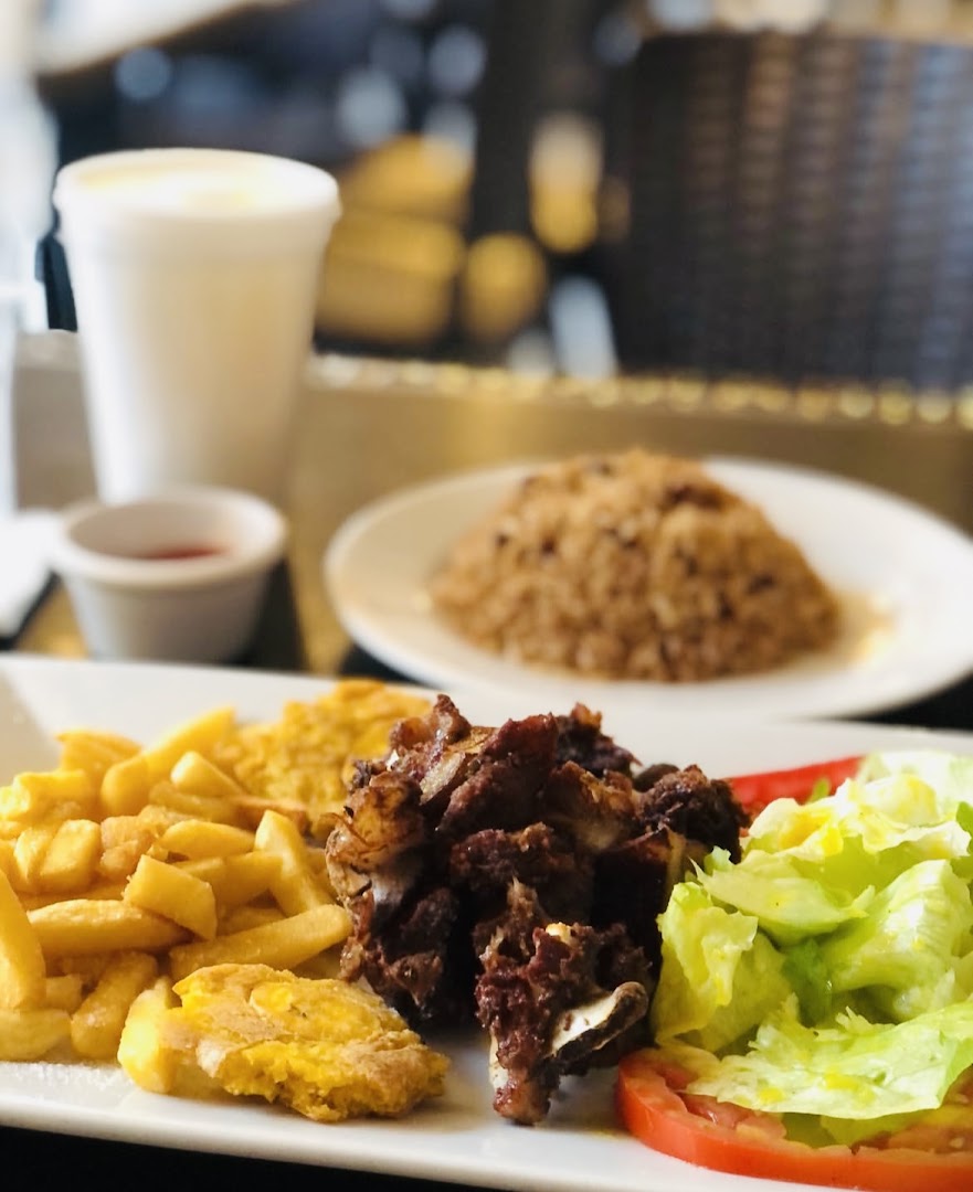 Lakay Bar Restaurant: appetizing photo of restaurant food