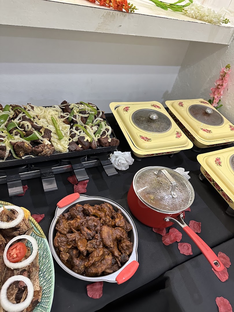 Holy Taste: appetizing display of restaurant food