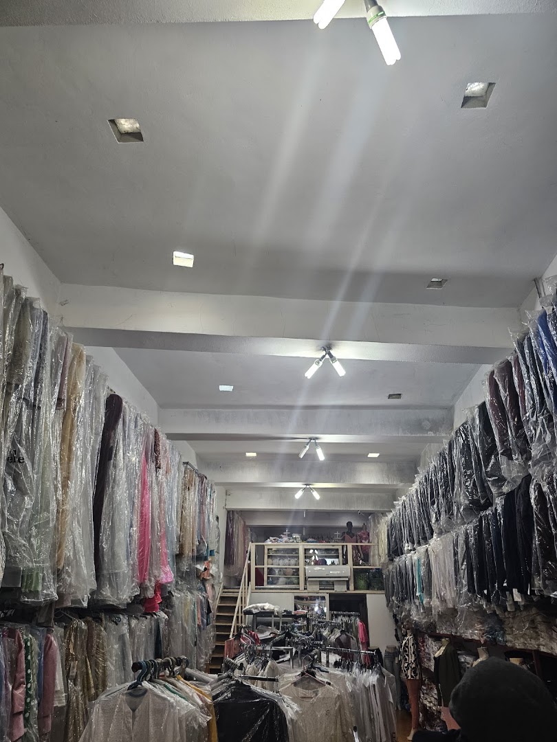 Jumax Store Haiti: clear view of shop interior