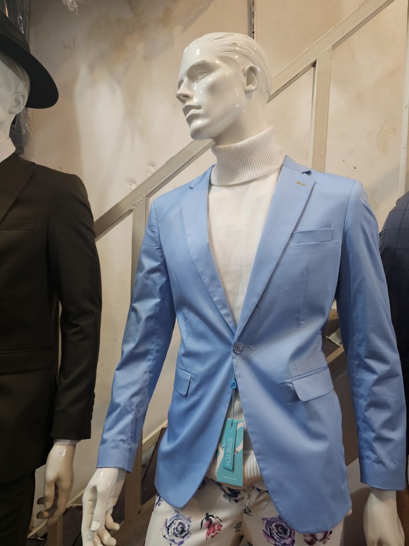 Jumax Store Haiti: clear display of shop products