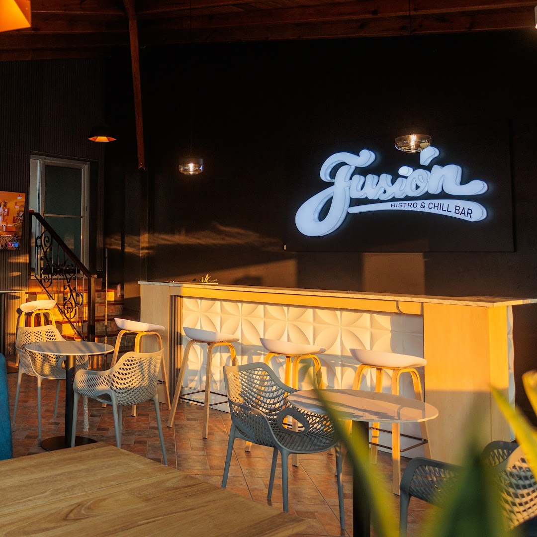 Fusión Bistro: professional interior shot of venue