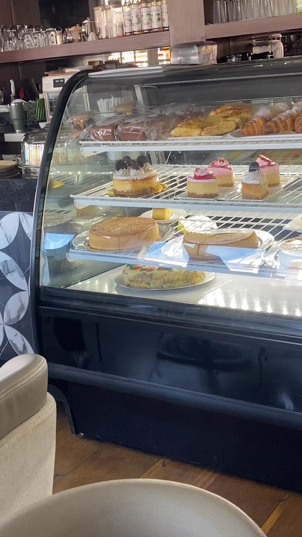 La Sabrosa Bistro: clear display of restaurant food