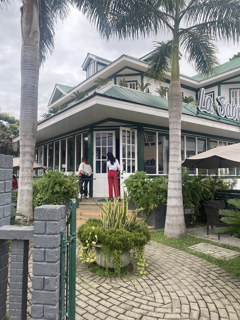 La Sabrosa Bistro: clear, inviting exterior restaurant shot
