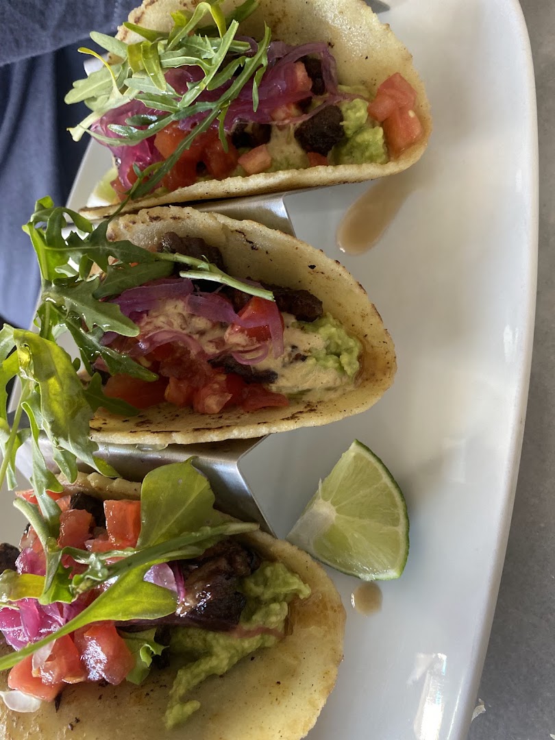 La Sabrosa Bistro: appetizing, high-quality food photo