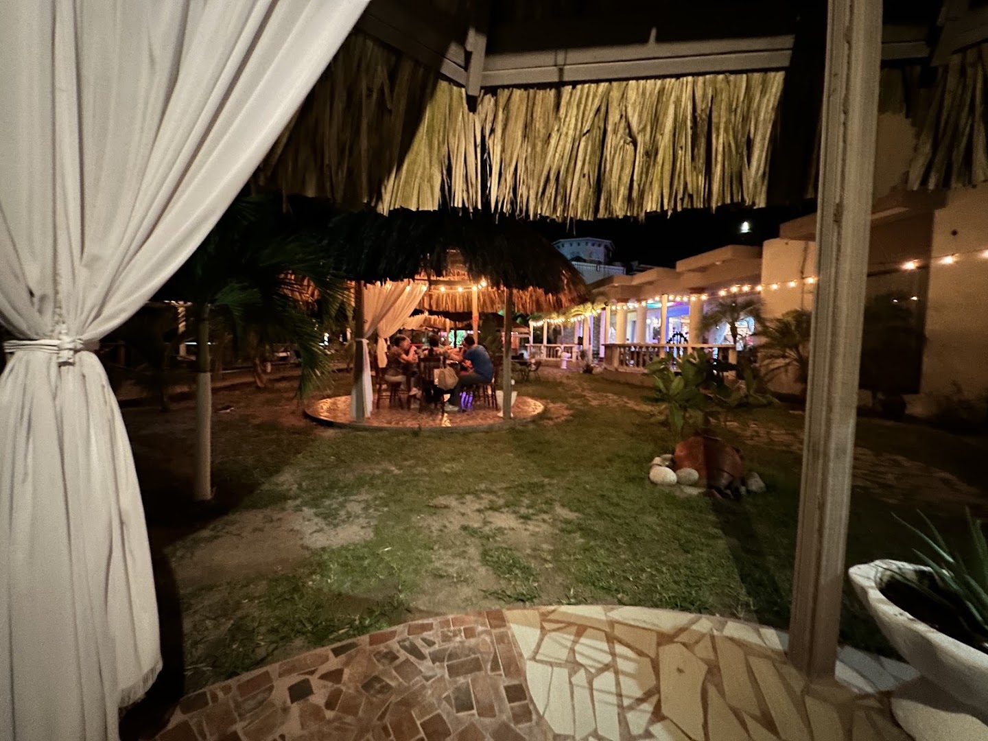 Restaurante Acrópolis: inviting atmosphere of the venue