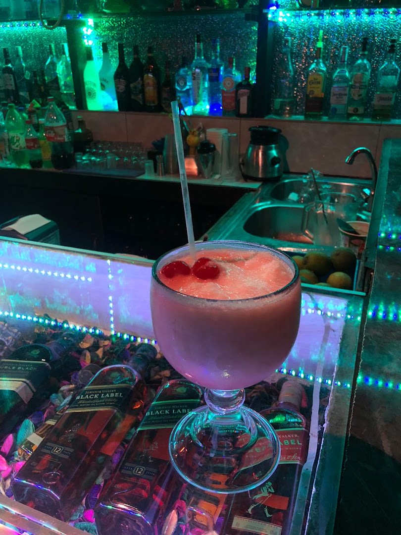 Terrazza Bar: appealing drink photo at bar