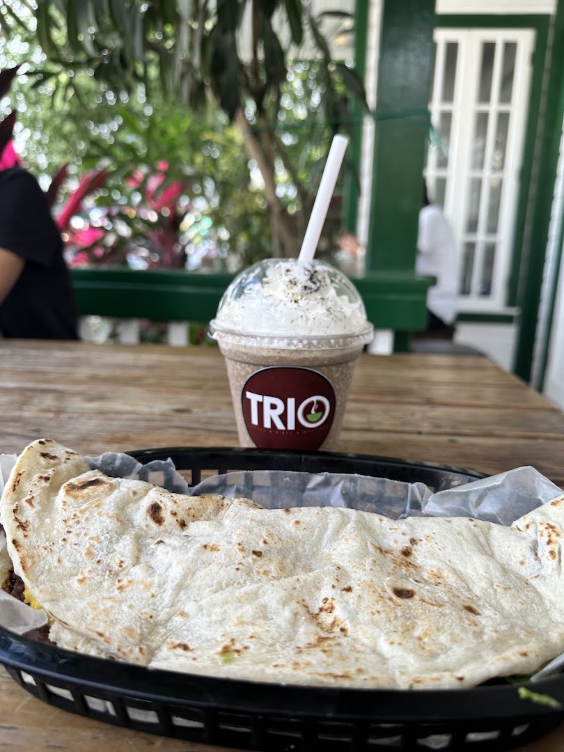 Trio Coffee-Bikes-Meetings: appetizing food and drink photo