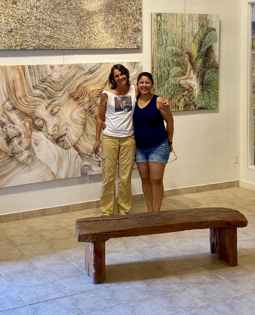 Waves of Art Gallery: visitors enjoying the gallery