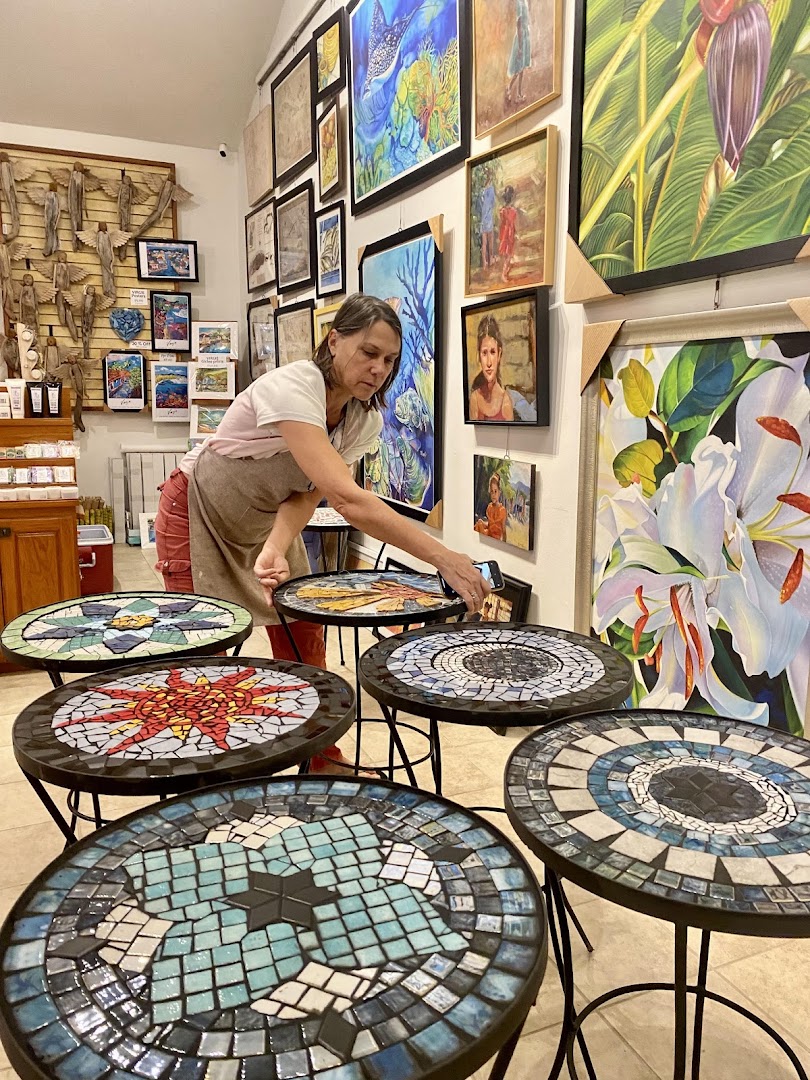 Waves of Art Gallery: artist and gallery collection