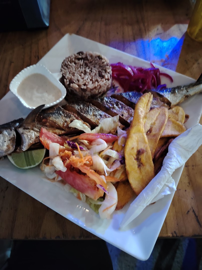 Aloha Seafood & Grill: appetizing, clear photo of food