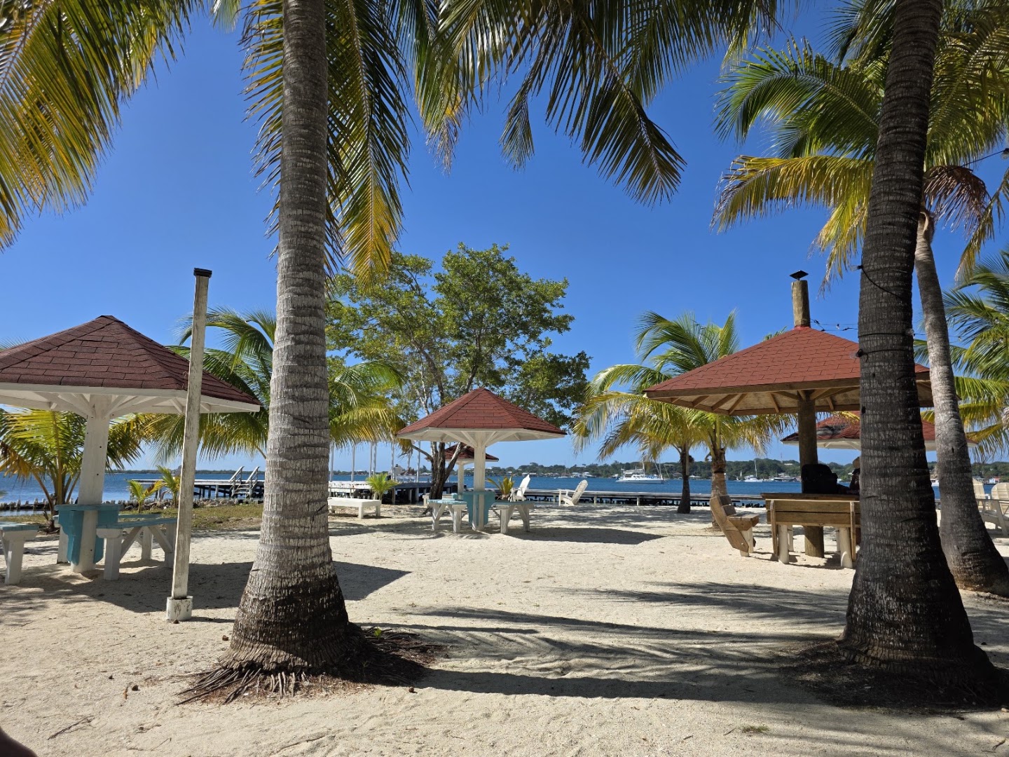Bando Beach: attractive, clear view of venue