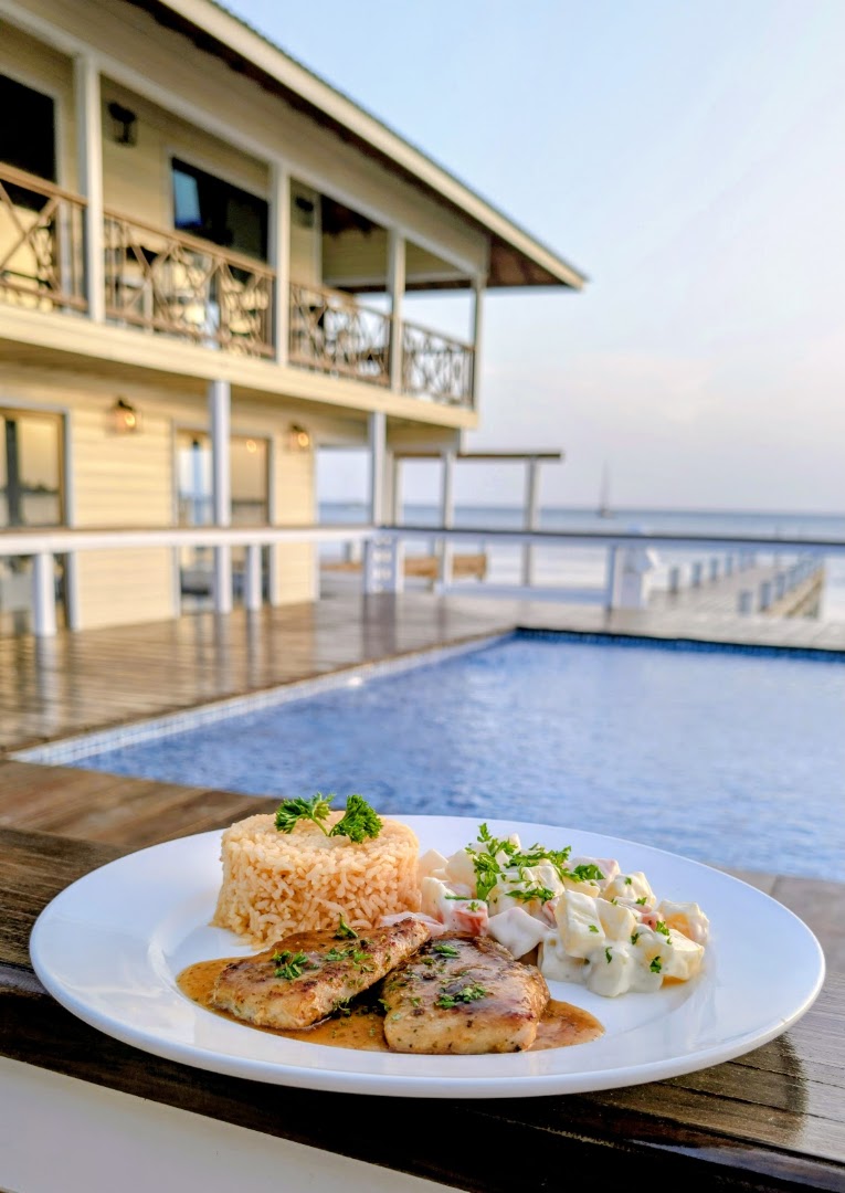 Nautical Restaurant & Bar: appetizing food with scenic background