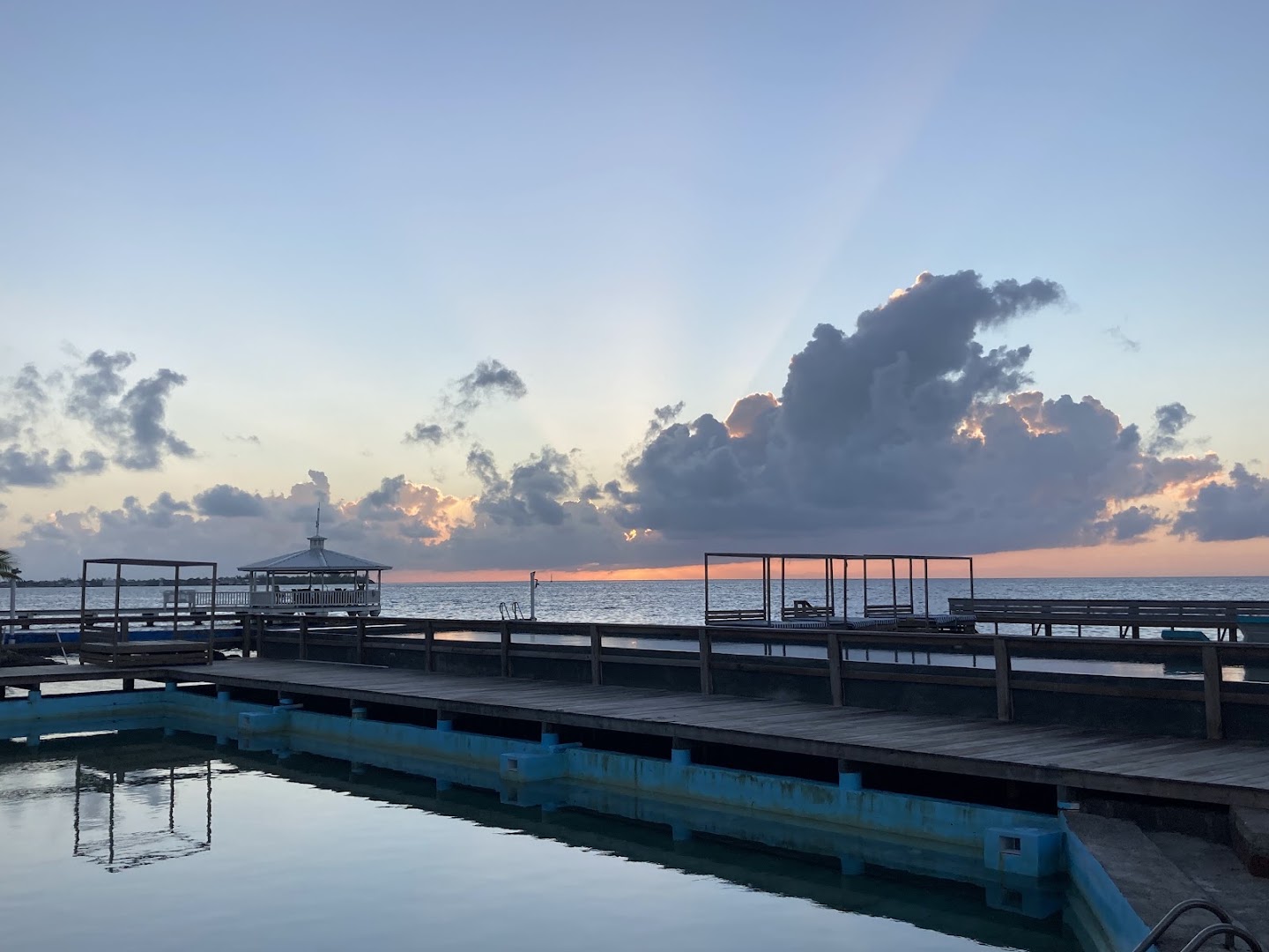 Shell Del Mar: beautiful atmospheric venue exterior shot