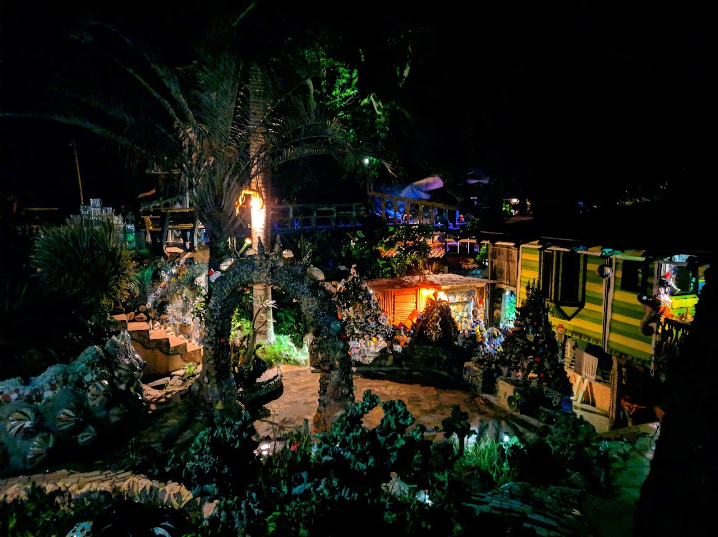 Treetanic Bar: unique bar atmosphere