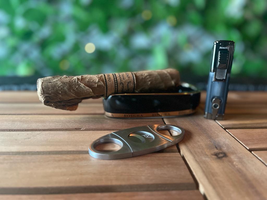 Wine Attic: high quality cigar lounge atmosphere