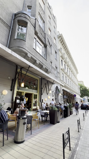 Menza: clear shot of restaurant exterior