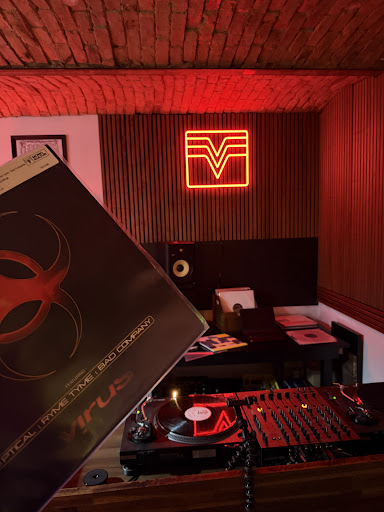 MonoKultur: bar's musical atmosphere