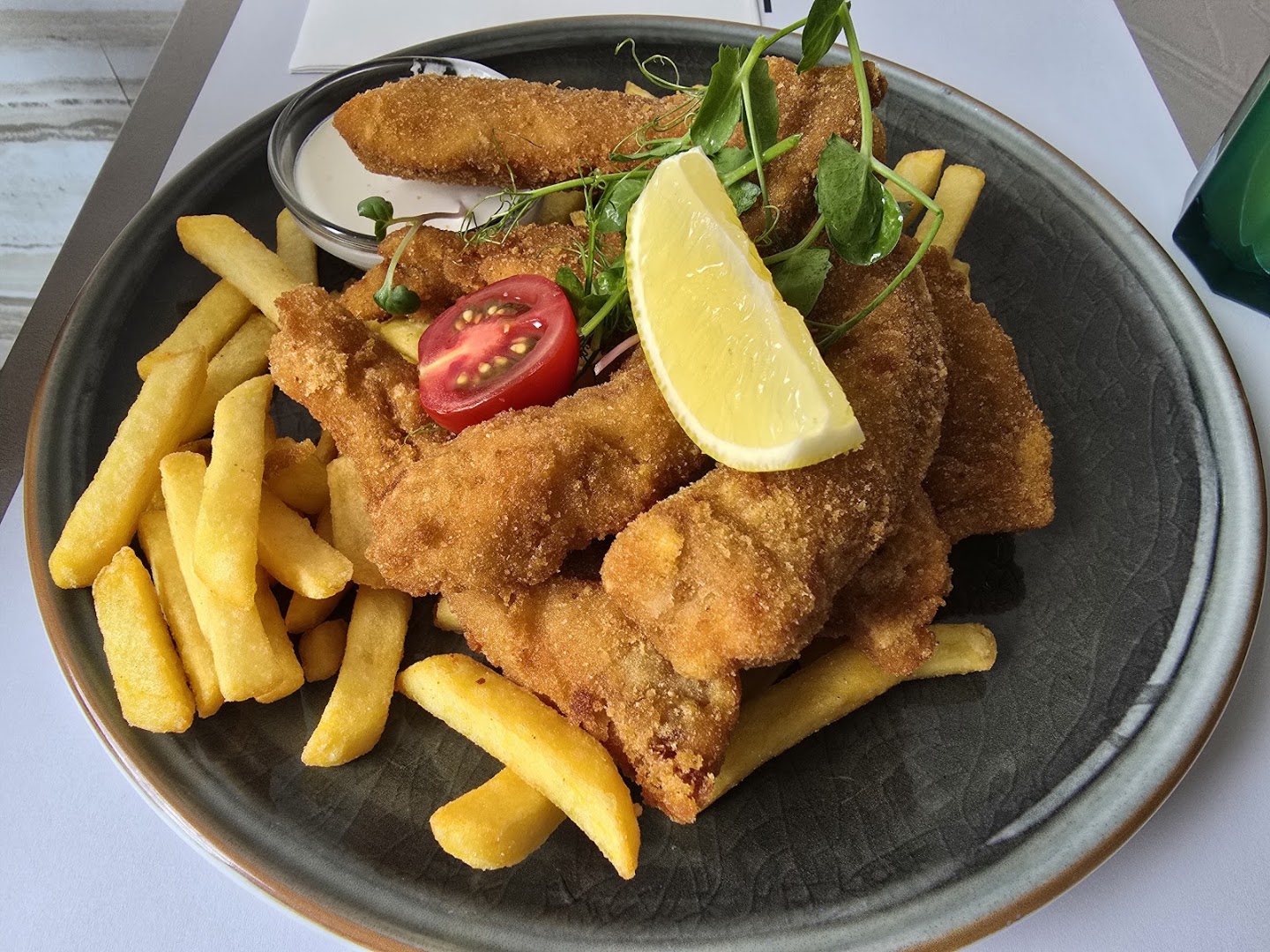 Freedom Restaurant & Skybar: appetizing, high-quality food photography