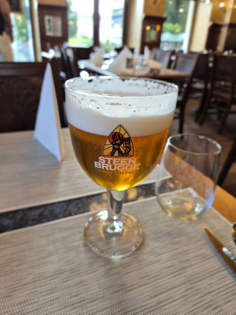 Belga Étterem és Söröző: appetizing photo of restaurant drink