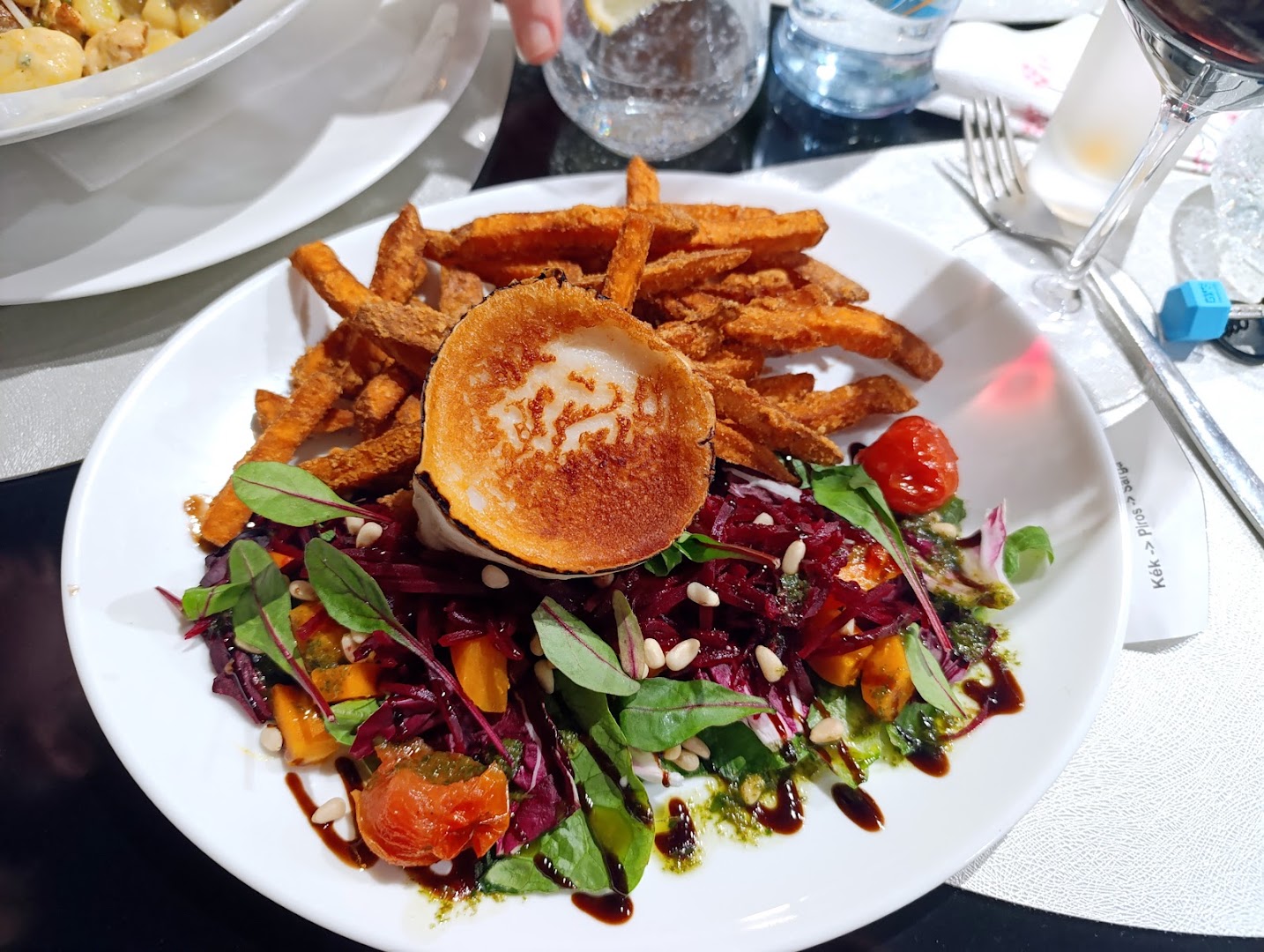 Faceroom Étterem & Drinkbár: appetizing, high-quality food photography