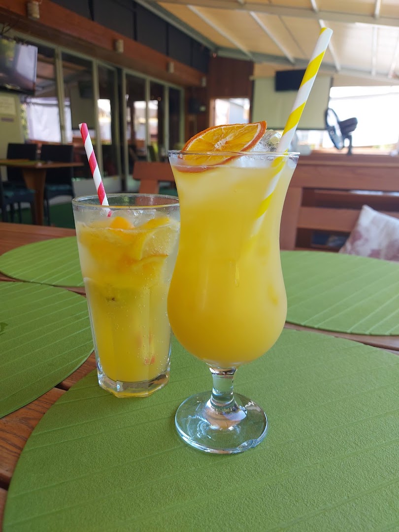 Faceroom Étterem & Drinkbár: appealing photo of restaurant drinks