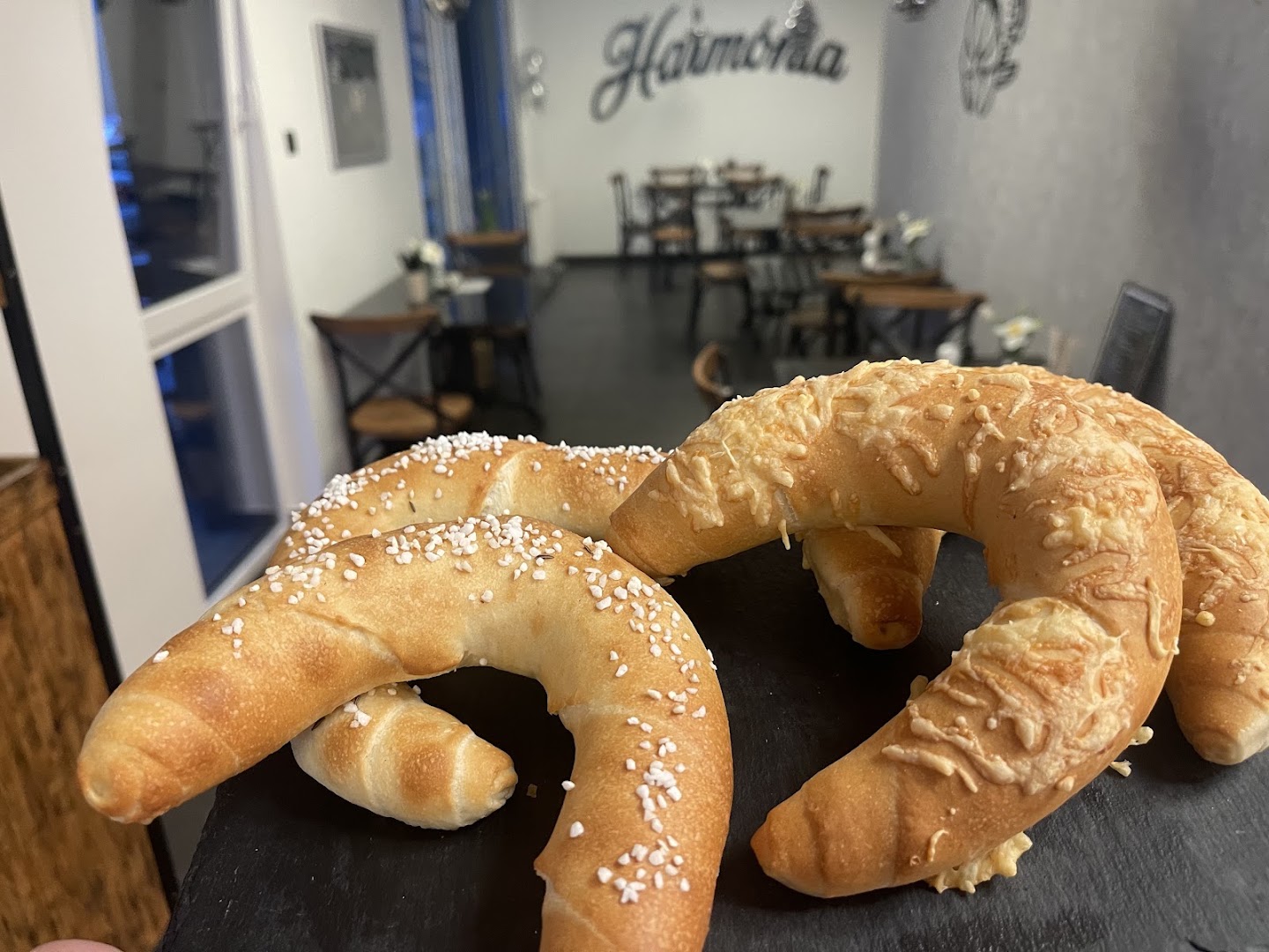 Harmónia Cafe & More: appetizing food with venue branding