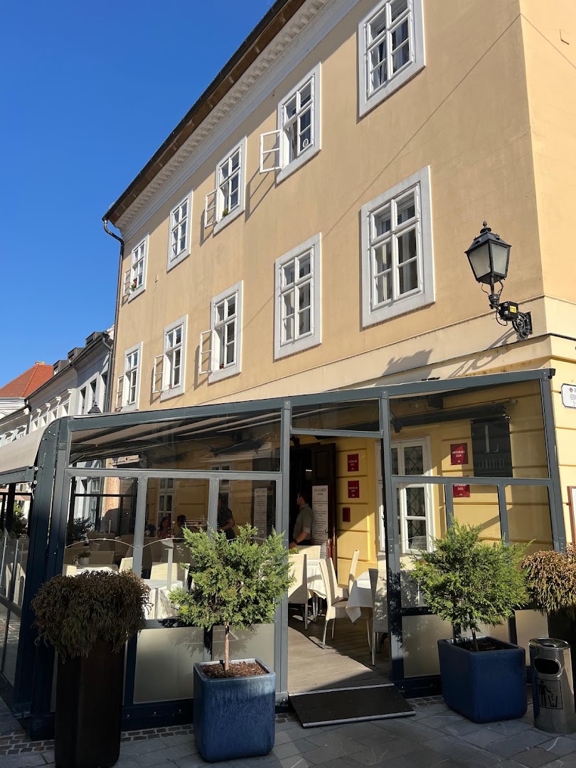 LAMAREDA Étterem és Bisztró: clear photo of restaurant exterior