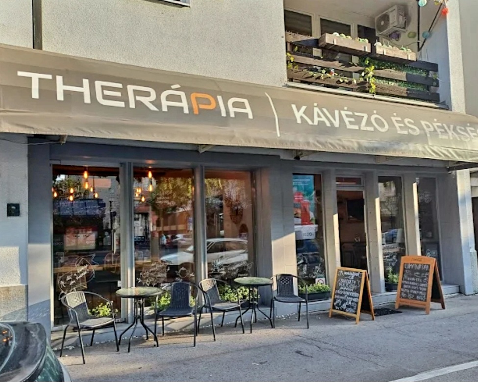 Therápia Kávézó és Pékség: clear exterior shot of venue