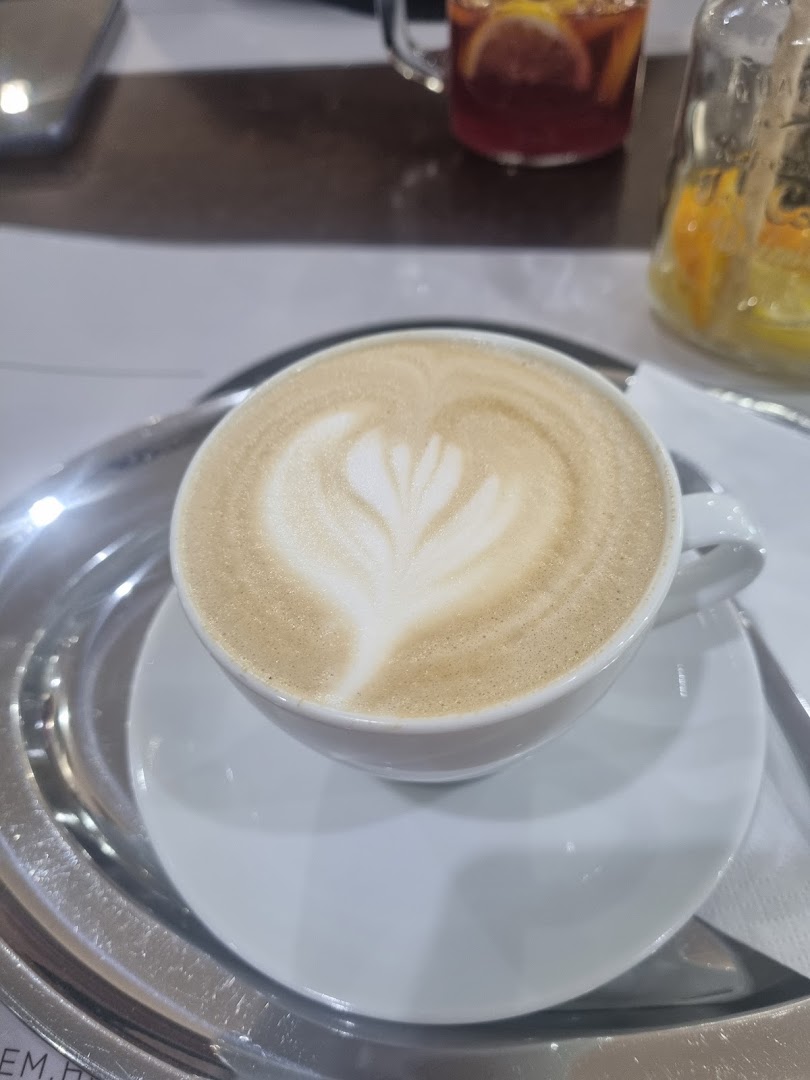 Jam Étterem és Kávézó: appetizing photo of latte art
