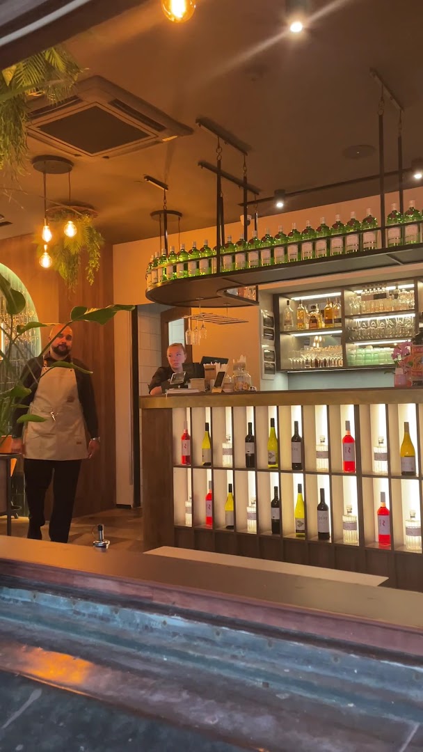 Blöff Bisztró: clear, professional interior restaurant shot