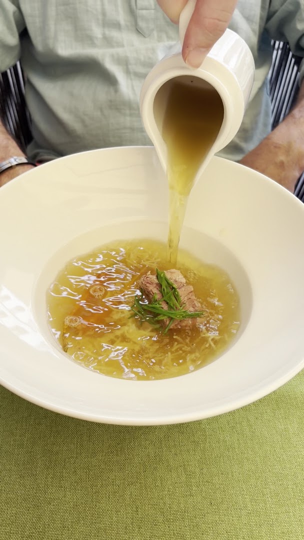 Blöff Bisztró: appetizing food presentation photo
