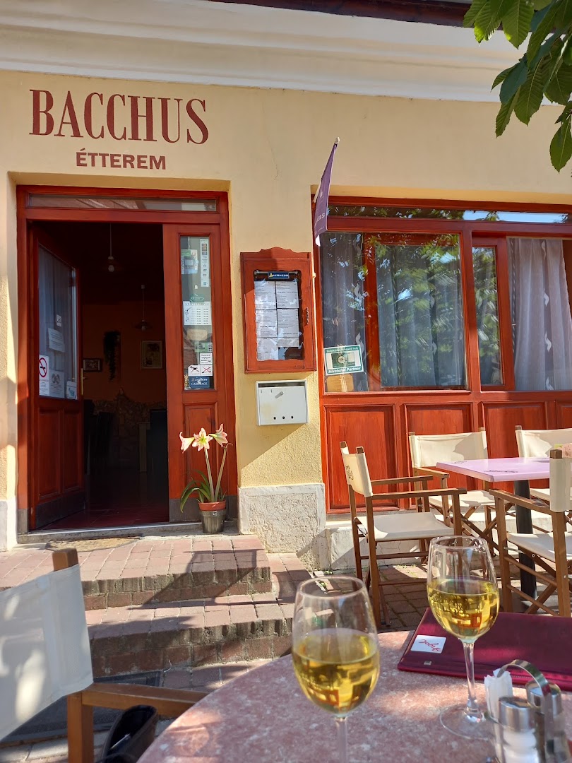 Bacchus Étterem: inviting restaurant exterior and terrace
