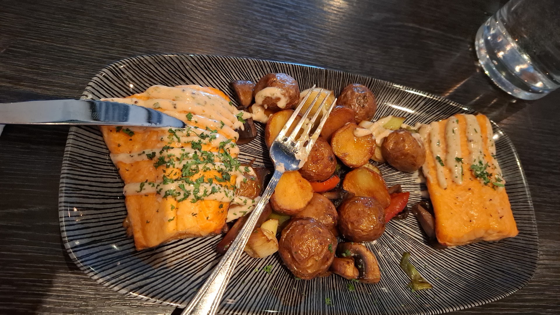 Greifinn: appetizing photo of restaurant meal