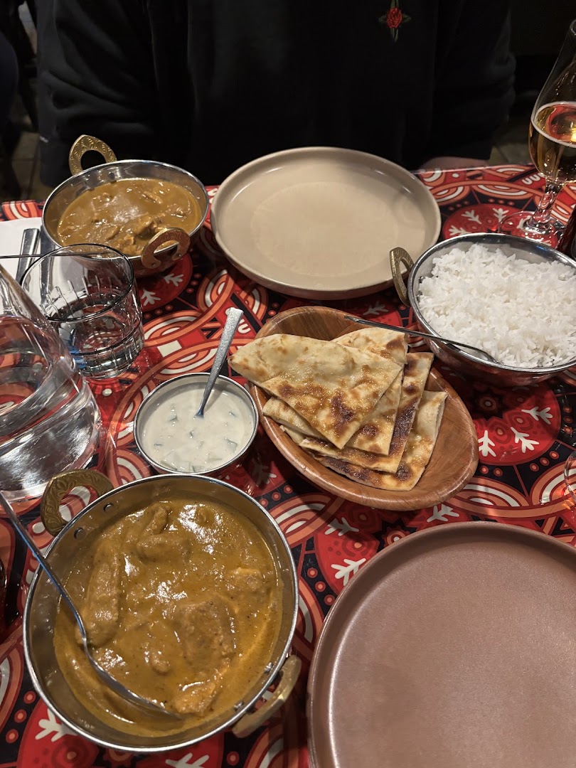 Indian Curry House: appetizing photo of restaurant food