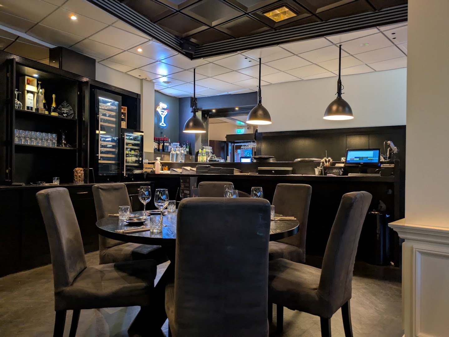 Múlaberg Bistro & Bar: clear, professional interior shot
